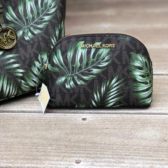 Michael Kors Jet Set Tote-Wallet + Pouch 3 pcs set - Picture 2 of 8